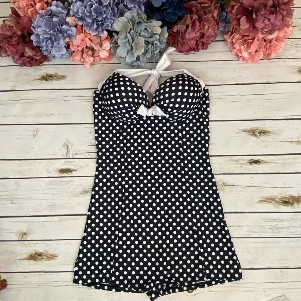 Vintage Pinup Black & White Polkadot Boy Shorts Swimsuit - Picture 5 of 14